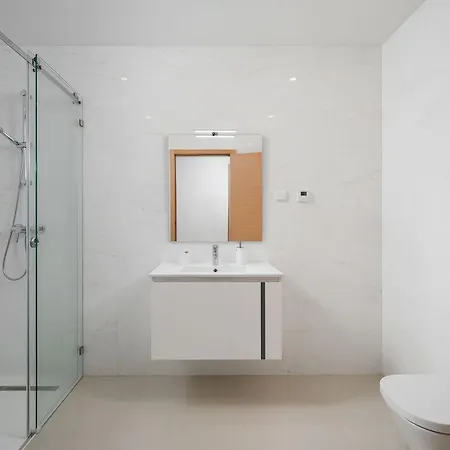 公寓 Marina View 5 With Pool By Homing *